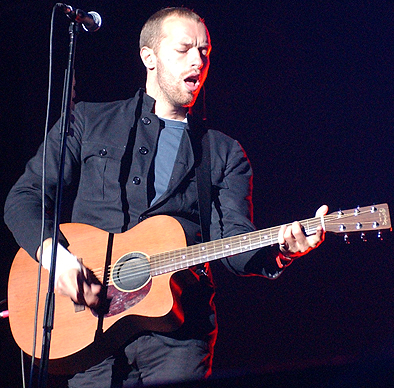 chris-martin-guitar